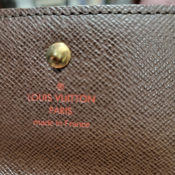 Louis Vuitton Brown Checkered Compact Wallet - Picture 3 of 9